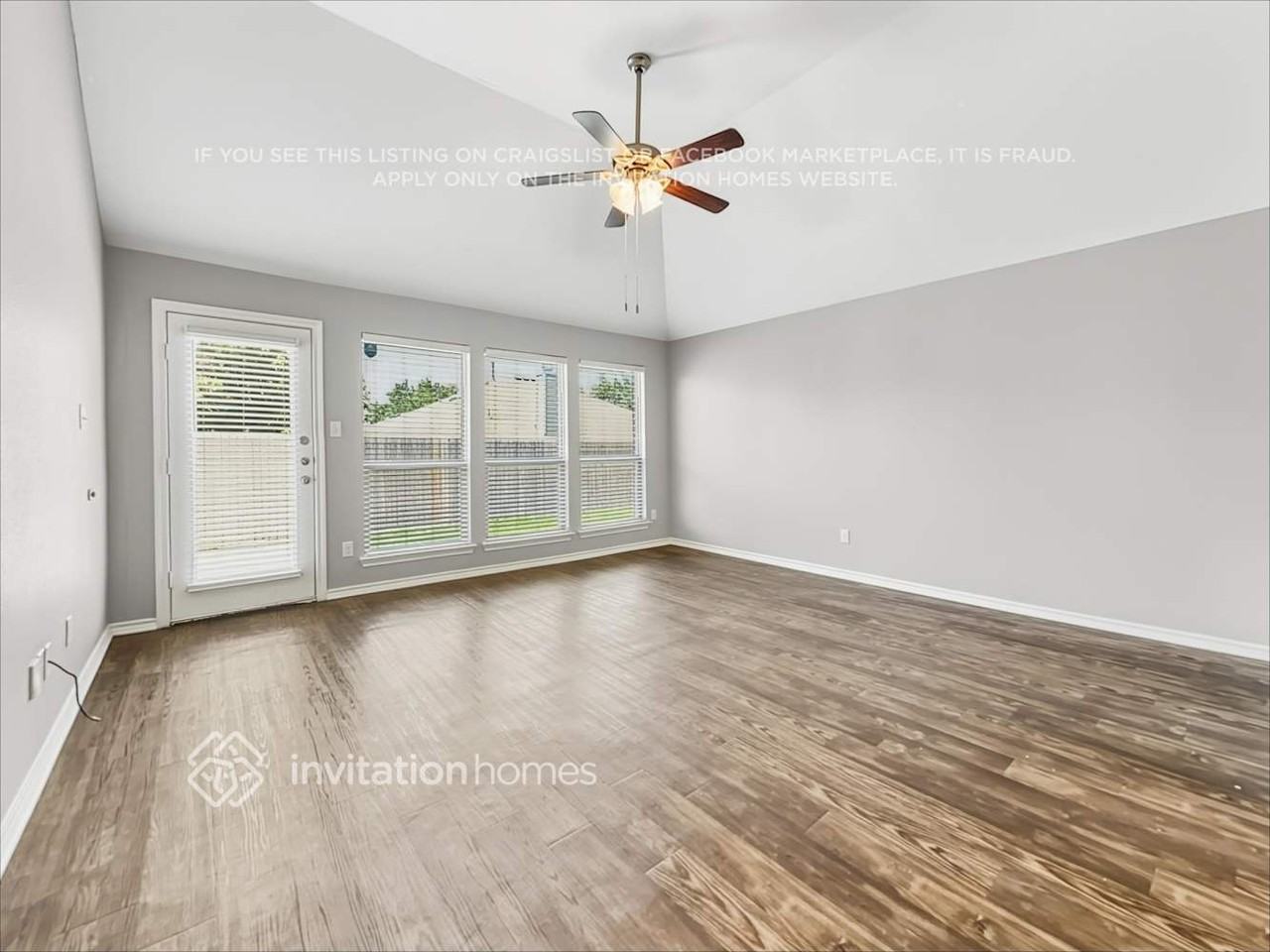 413 Windridge Dr - Photo 4 of 19
