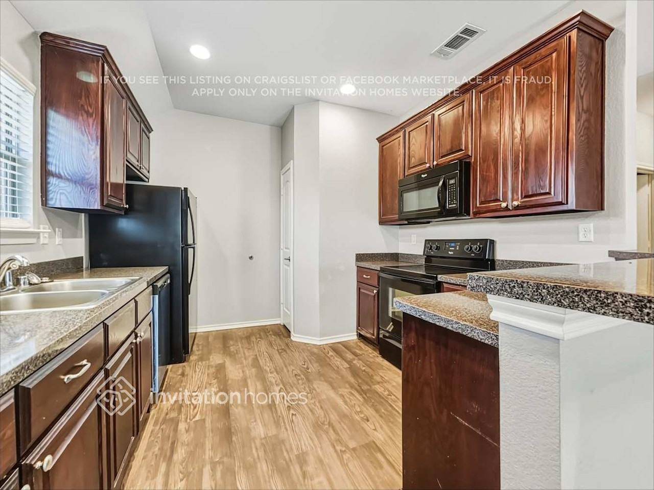 413 Windridge Dr - Photo 7 of 19
