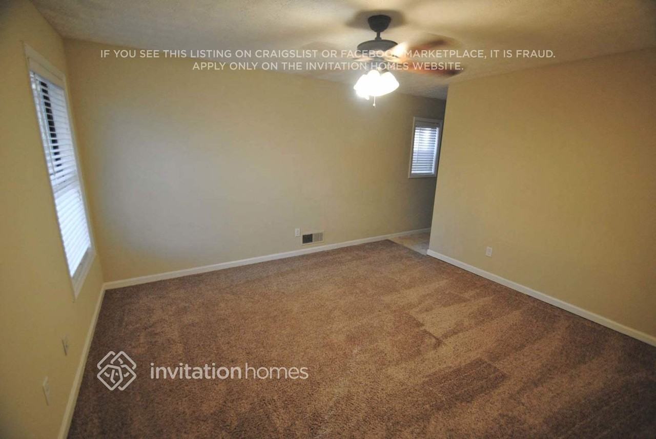 501 Victoria Rd - Photo 5 of 8