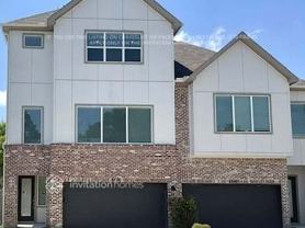 10534 Executive Lake Dr - Photo 1 of 1