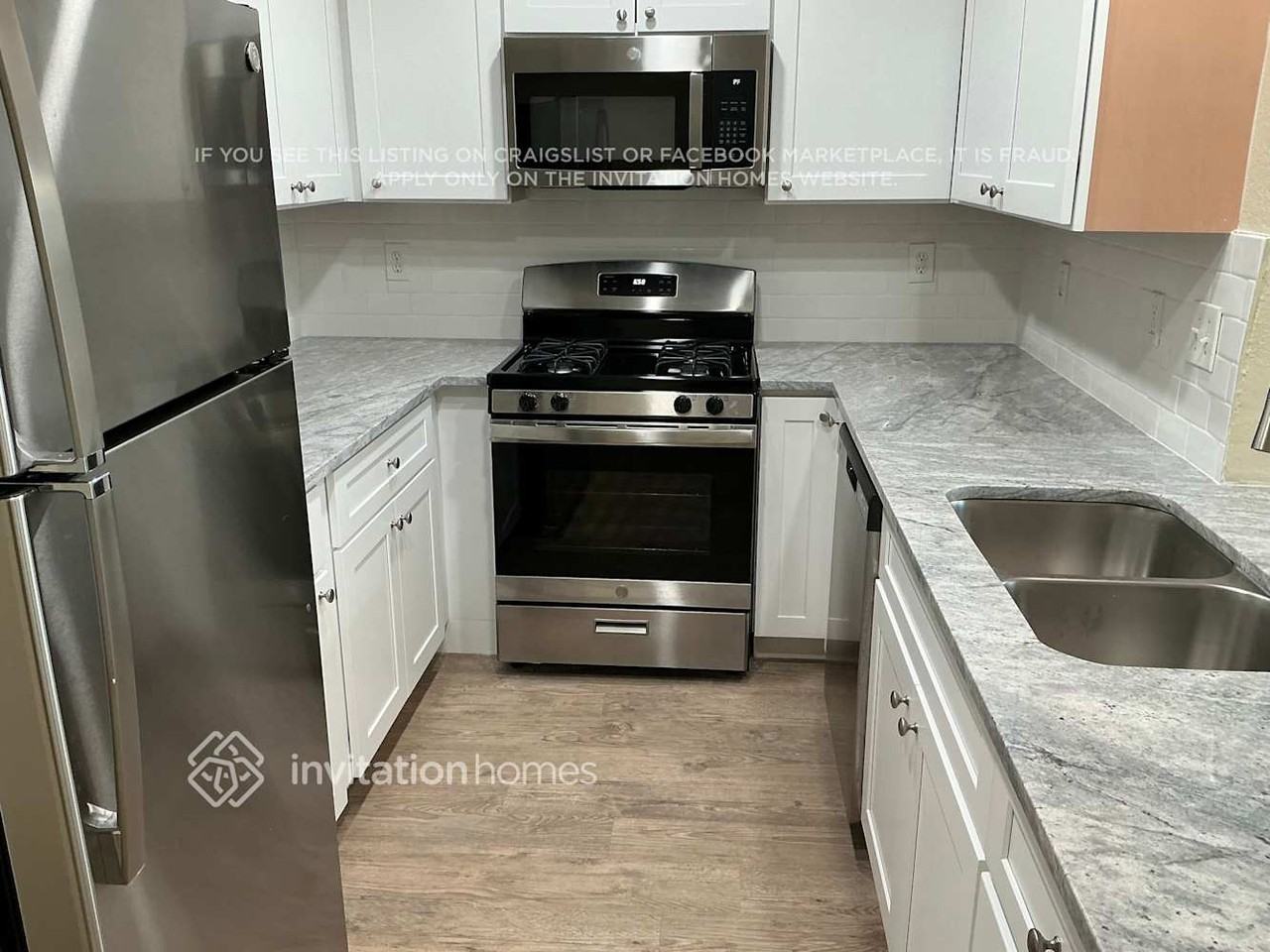 5201 Waltham Ct - Photo 7 of 19