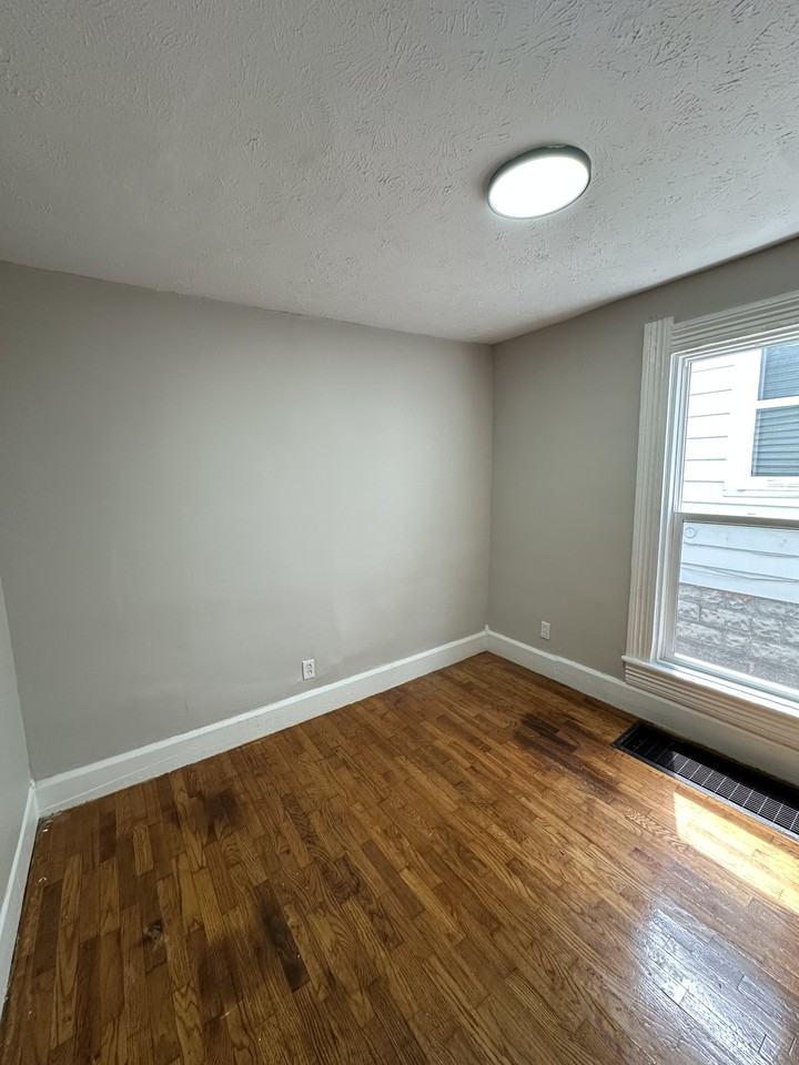 2703 S Walnut St #1 - Photo 6 of 14