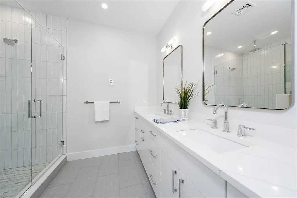 35 John St #1 - Photo 6 of 12