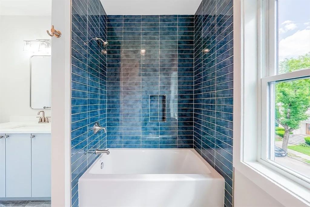 35 John St #1 - Photo 7 of 12