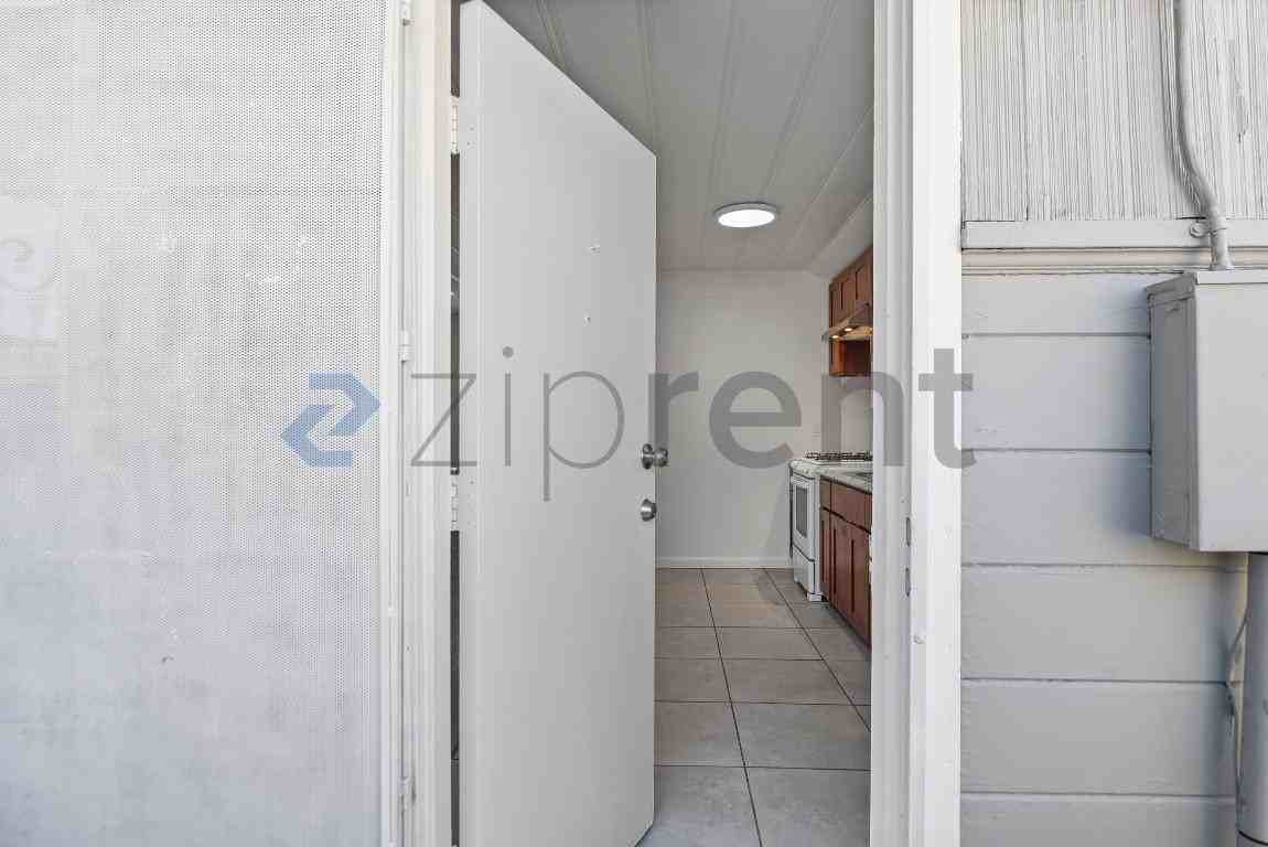 1656 151st Ave - Photo 6 of 14