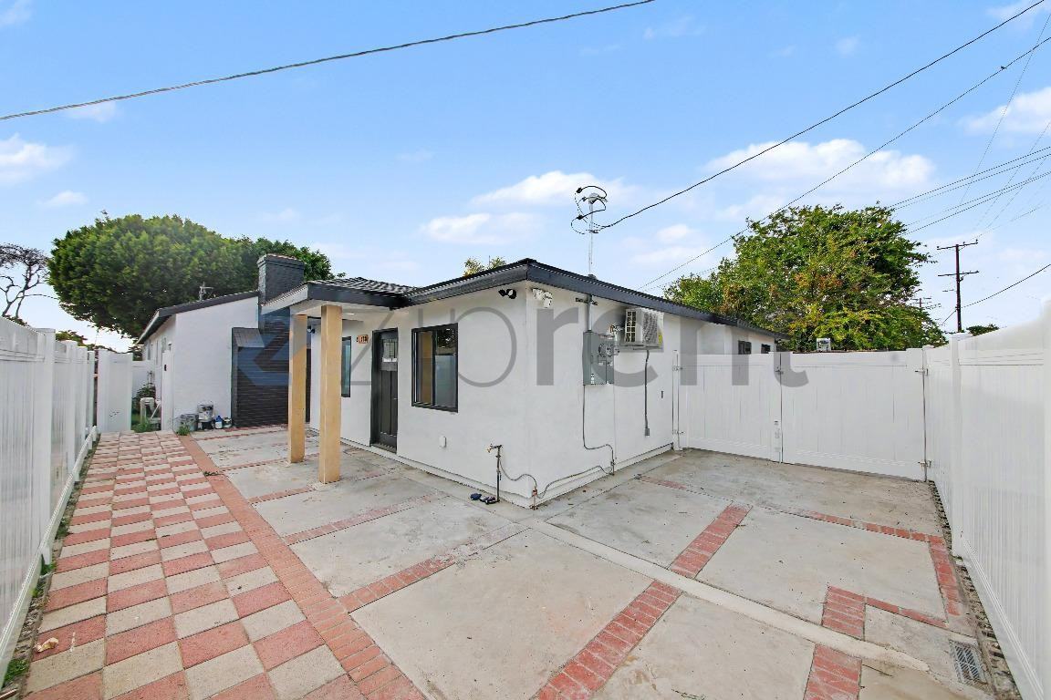 11720 Utah Ave #B - Photo 2 of 14