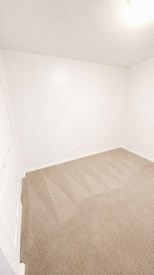 1002SEC - Photo 6 of 9
