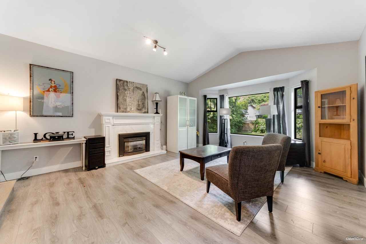 820 Mount Seymour Road - Photo 5 of 48