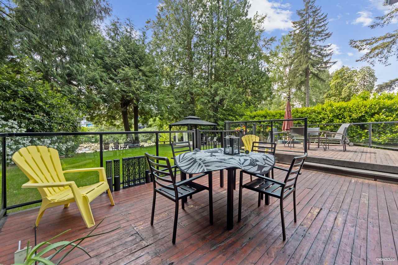 820 Mount Seymour Road - Photo 4 of 48