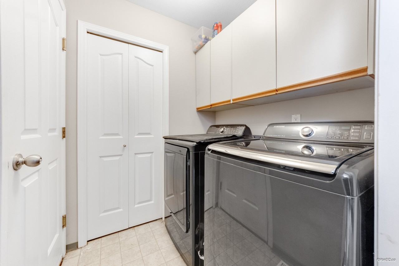 820 Mount Seymour Road - Photo 7 of 48