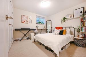 featured image of 22 Avenue