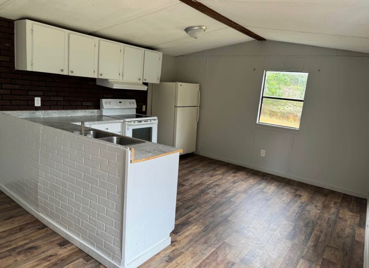 1014 County Road 21 N #1 - Photo 2 of 6