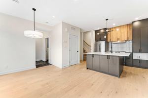 featured image of 138 Carillon St