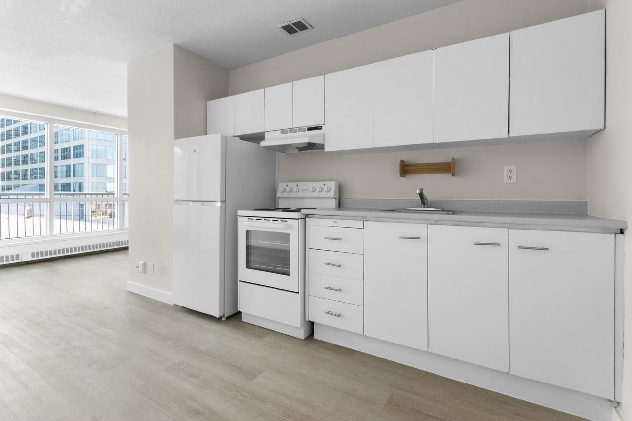 Acadian Apartments - Photo 7 of 19