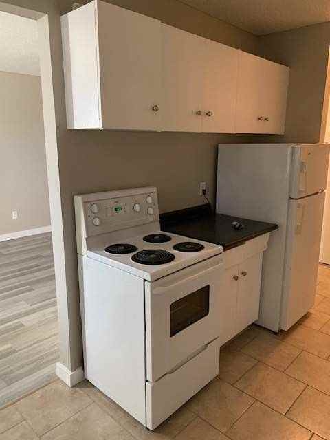 Somerset Apartments - Photo 6 of 11