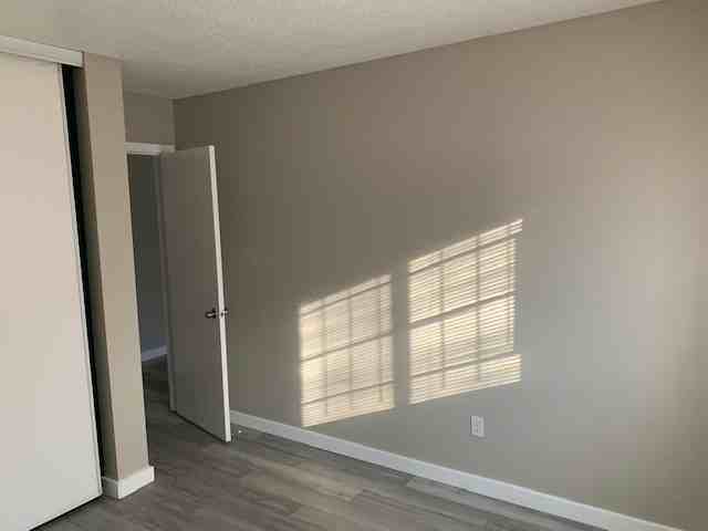 Somerset Apartments - Photo 7 of 11