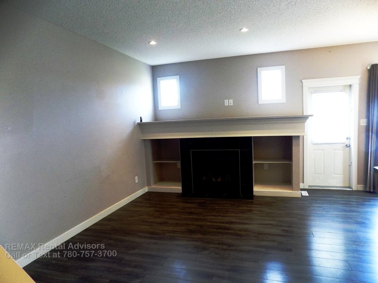 1916 118 St Sw - Photo 5 of 17