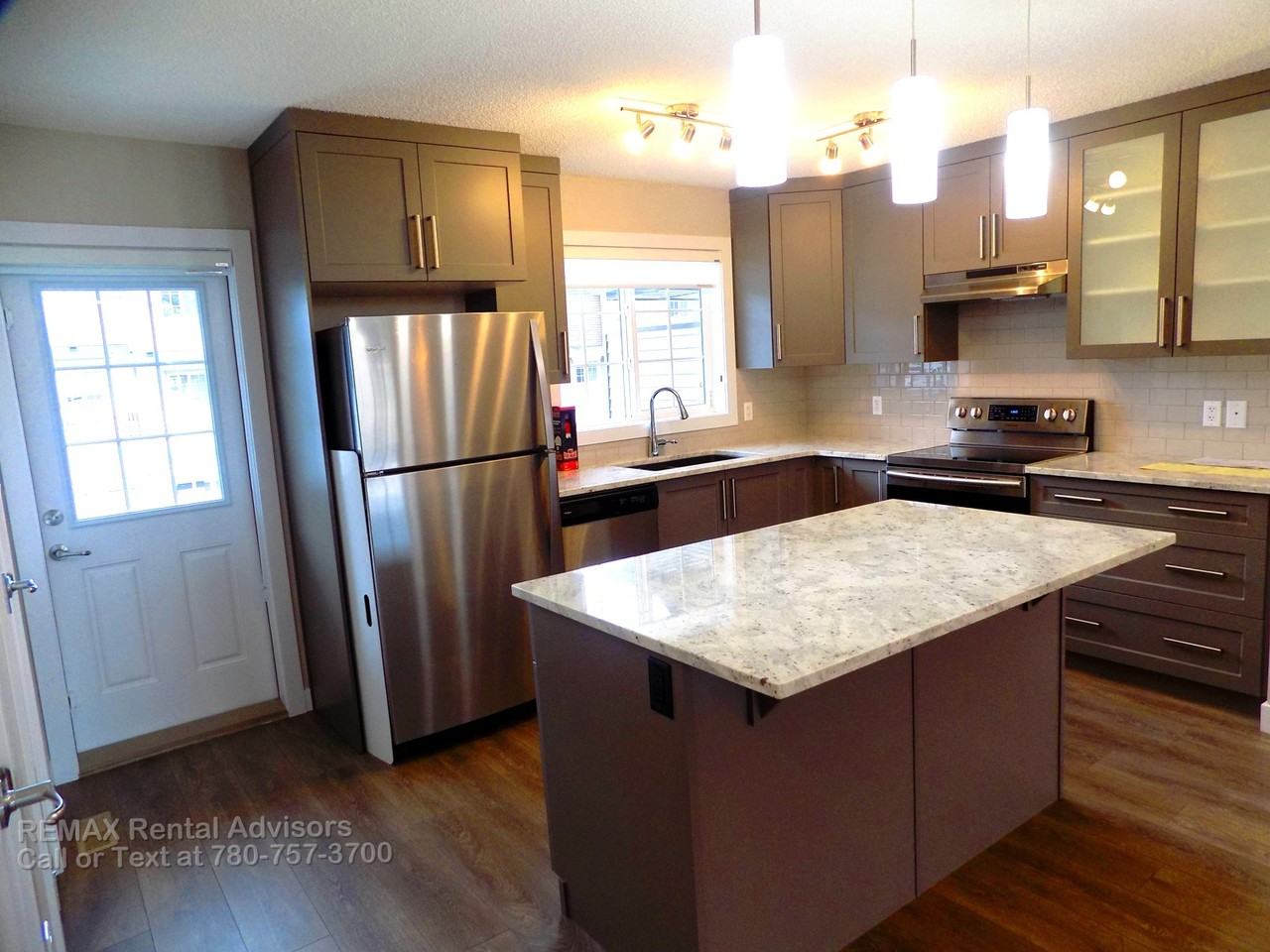 #29 20 Augustine Crescent - Photo 5 of 24