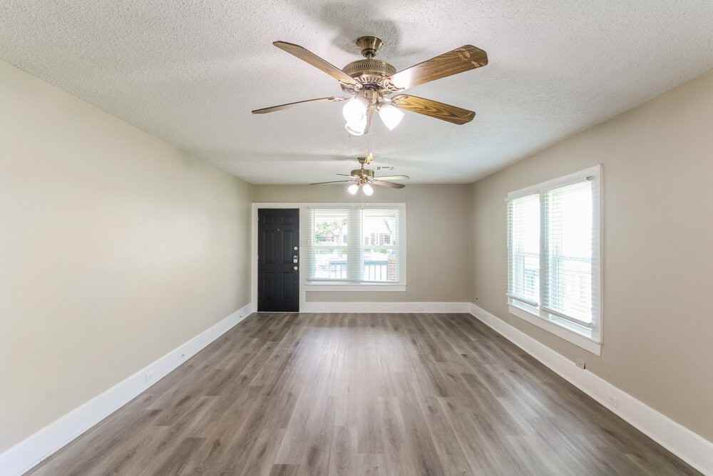 522 12th Ave N - Photo 4 of 16