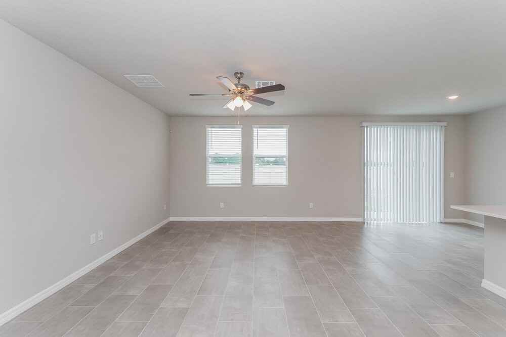 38981 Harlow Rose Dr - Photo 4 of 16