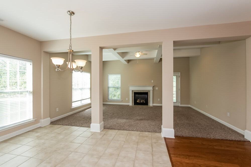 1710 Jekyll Ln - Photo 7 of 22