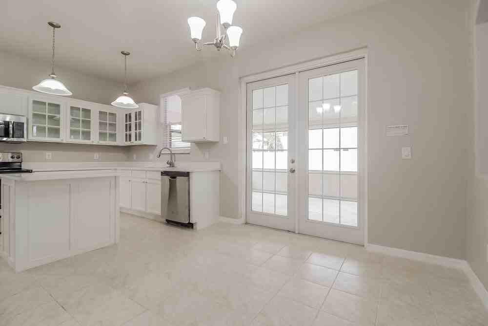 14513 Lisalynne Ct - Photo 6 of 17