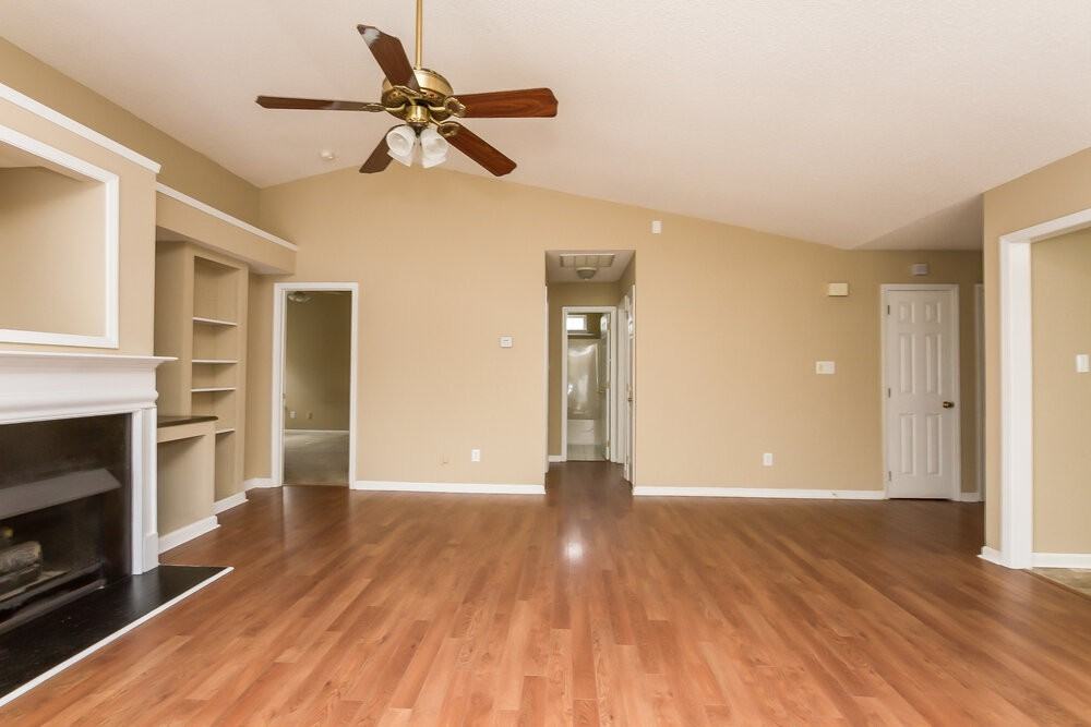 1839 Colin Creek Ln - Photo 4 of 14