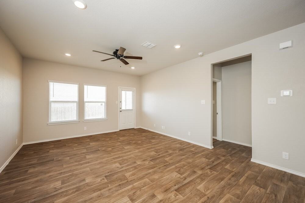 4241 Fort Palmer Blvd - Photo 5 of 19