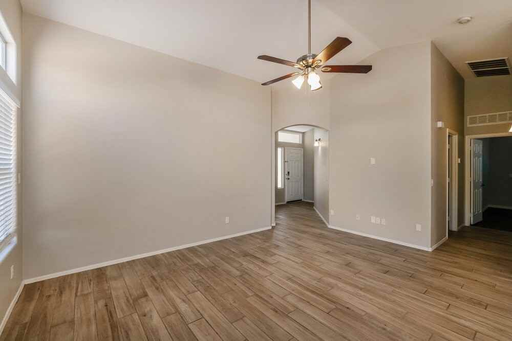 3430 N Saffron - Photo 4 of 16
