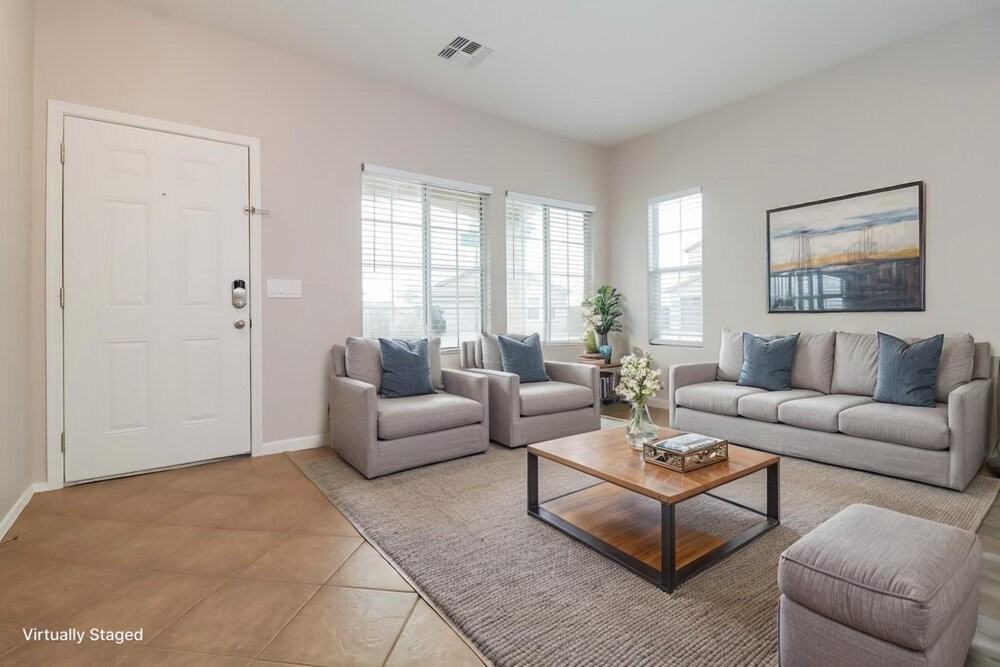 24254 W Desert Bloom St - Photo 4 of 20