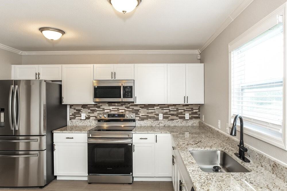 4240 Arches Ct - Photo 7 of 17