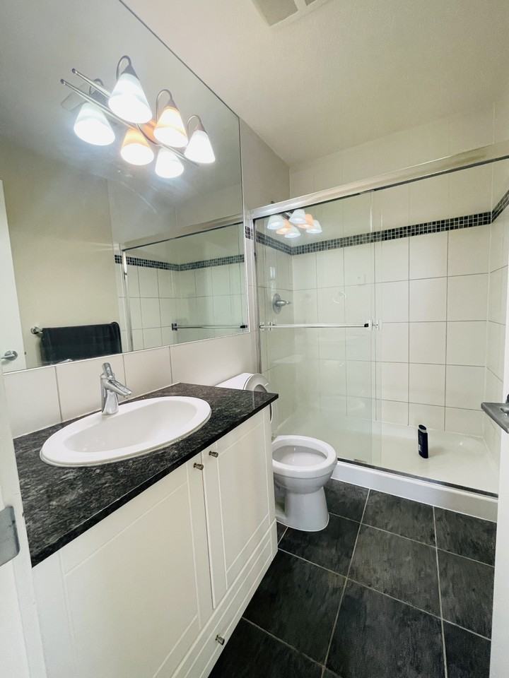 3000 Foster Avenue - Photo 12