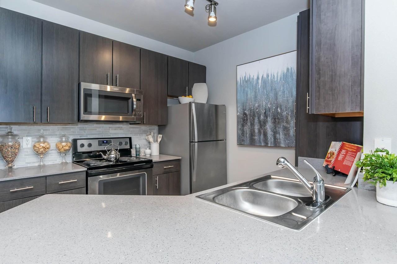 Residence at Lake Jackson - Photo 5 of 46