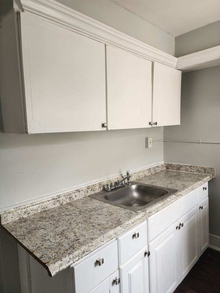 468 Main Street - Photo 2 of 8