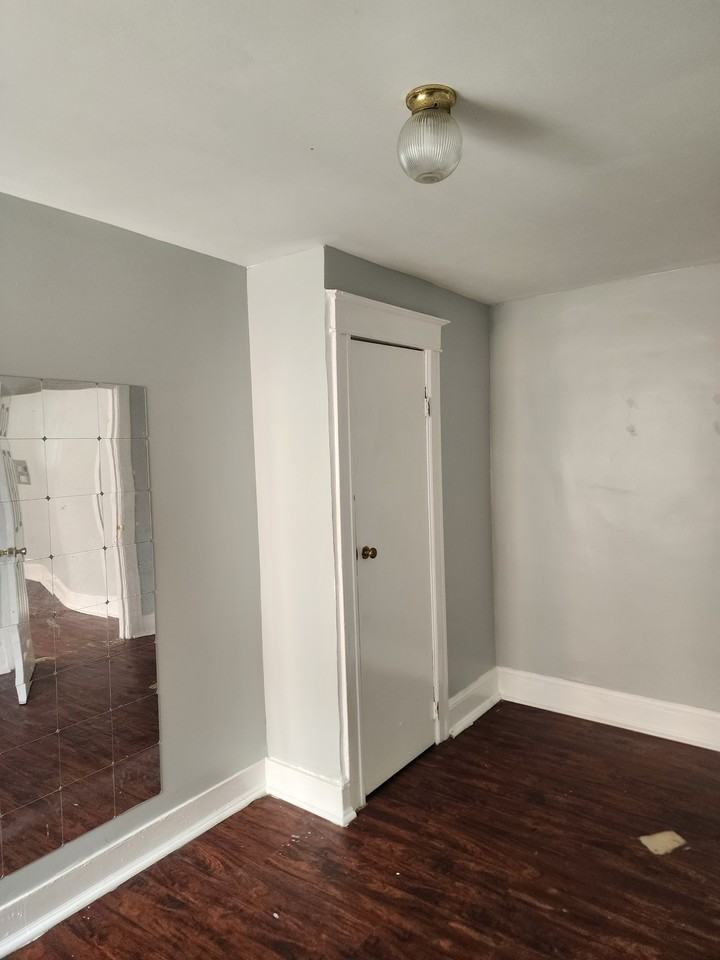 468 Main Street - Photo 5 of 8