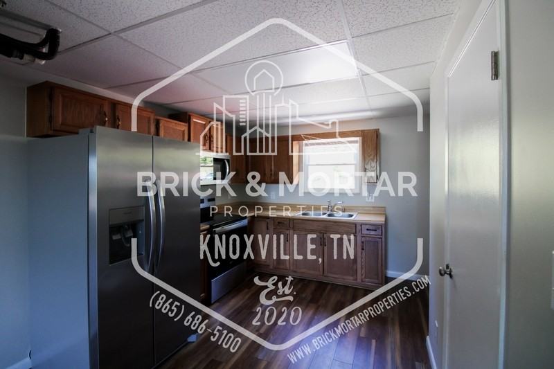 1017 Clendenen Rd - Photo 5 of 15
