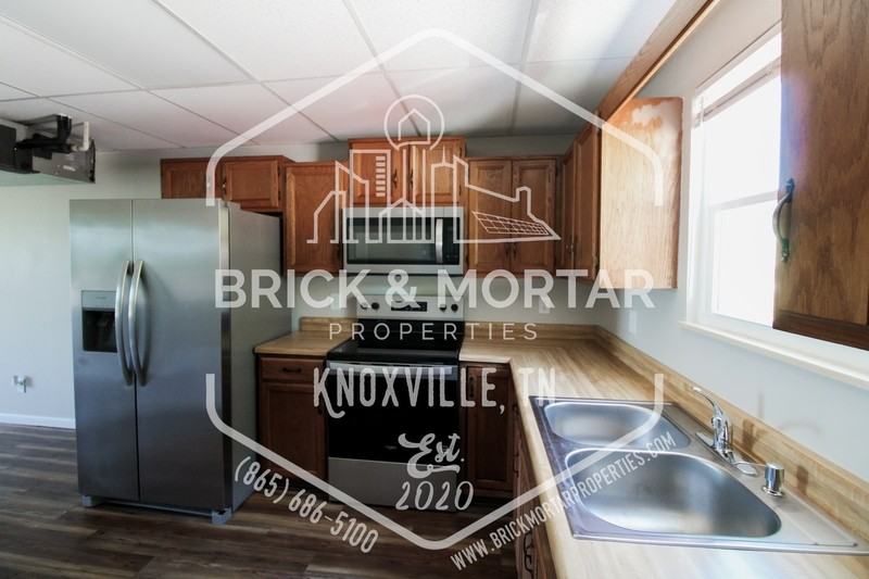 1017 Clendenen Rd - Photo 6 of 15