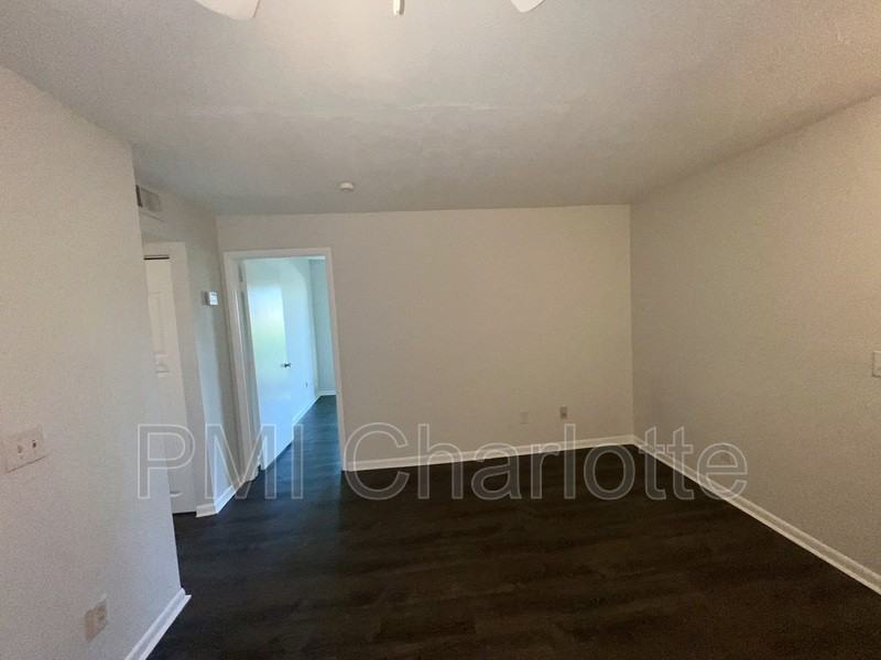 342 Orchard Trace Ln #8 - Photo 4 of 12