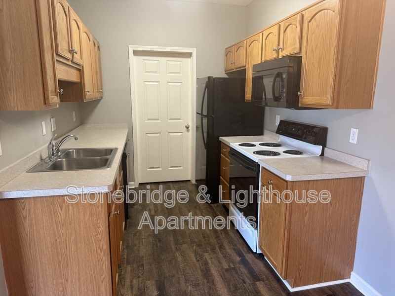3115 Lighthouse Dr - Photo 4 of 14