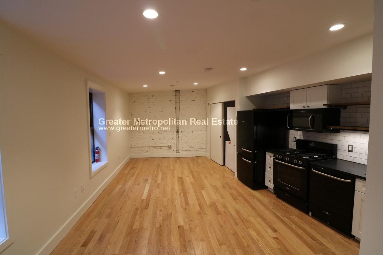 280 North St #2 - Photo 4 of 16