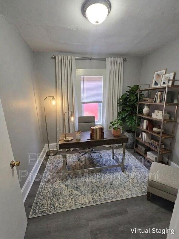 95 Whitethorne Ave - Photo 3 of 16