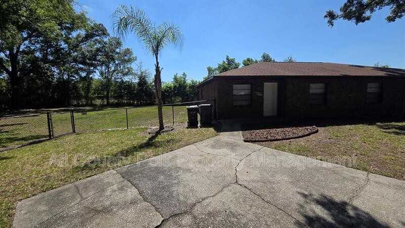 4917 Malibu Ct - Photo 2 of 19