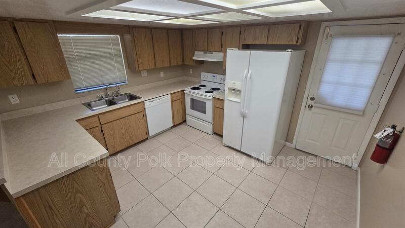 4917 Malibu Ct - Photo 5 of 19