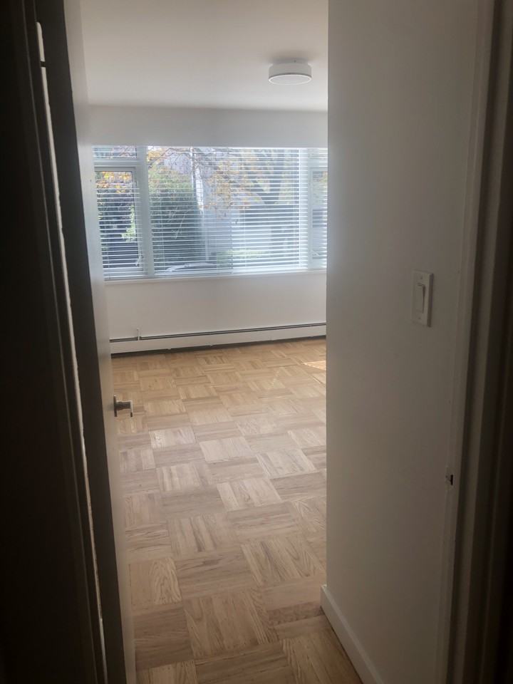 1139 Barclay Street #205 - Photo 2 of 4