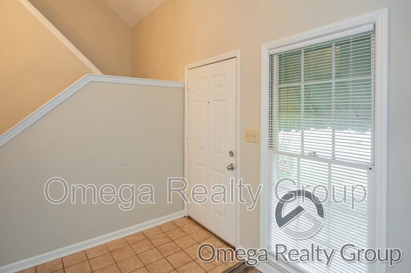 6727 Greenbrook Dr - Photo 7 of 35