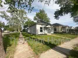 featured image of 4444 N 60th St