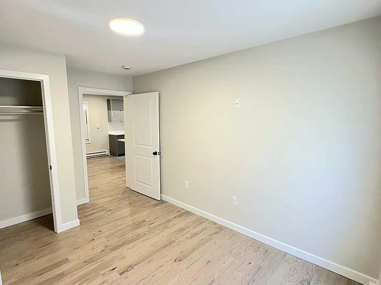 307-347 Littleton Avenue #3A - Photo 4 of 4