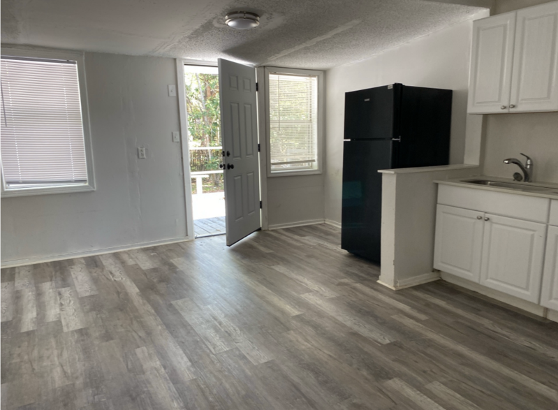 1305 Melson Ave - Photo 5 of 18