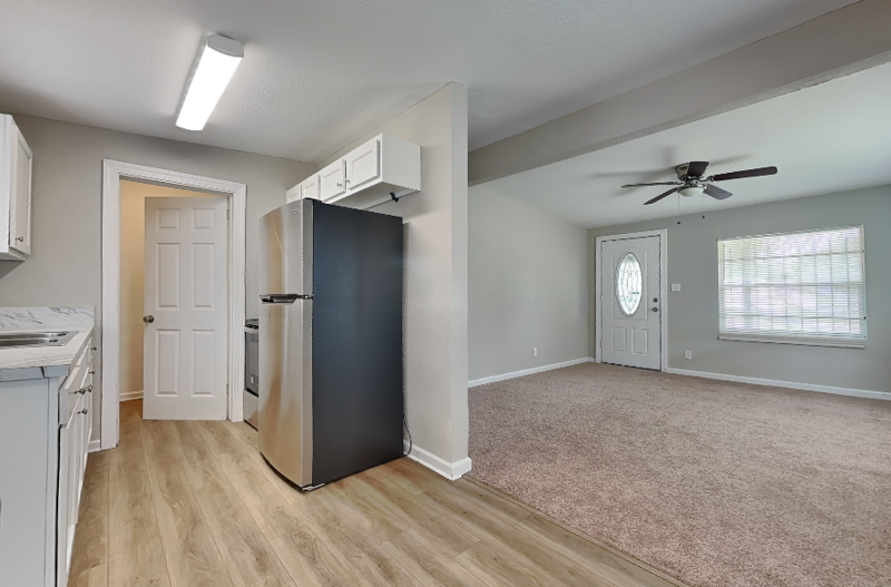 5306 Paris Ave - Photo 3 of 14