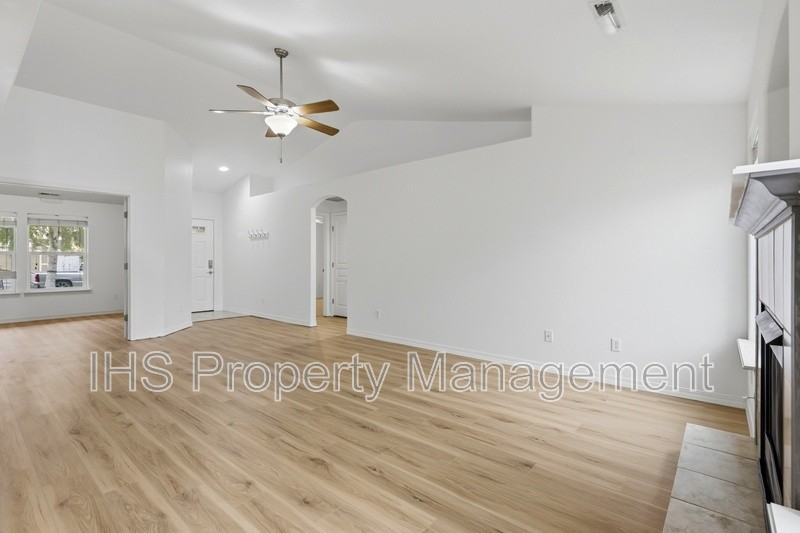 5619 Coppercap Mountain Ln - Photo 5 of 21